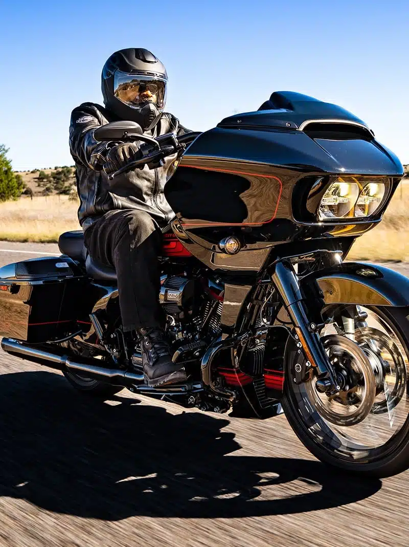 CVO™ ROAD GLIDE™ - immagine 3