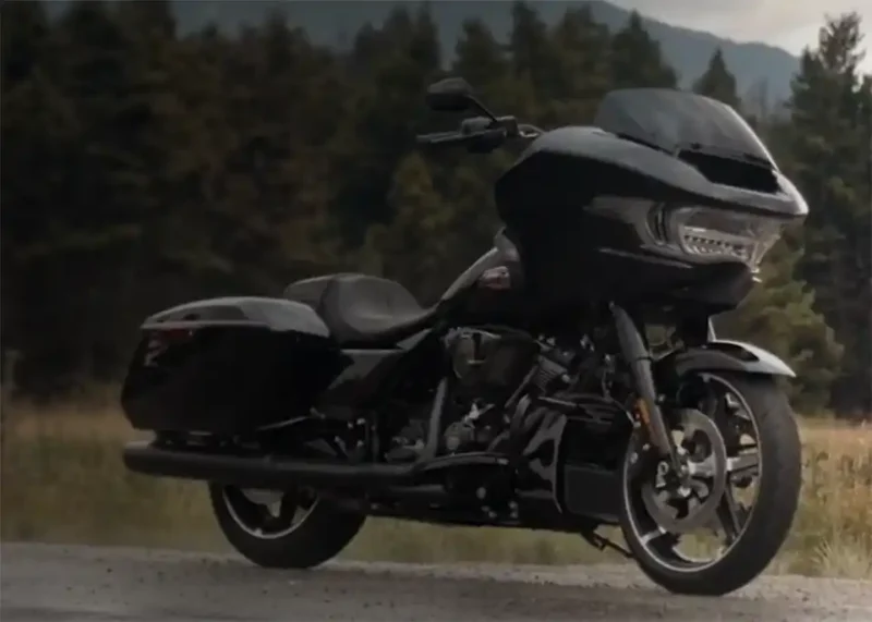 2025 Road Glide™