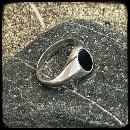 Anello TONI in agata nera e argento 925