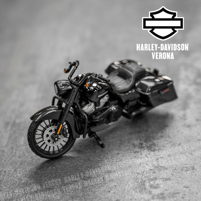 Harley-Davidson® FXSTDSE Soft Tail Deuce Screaming Eagle model