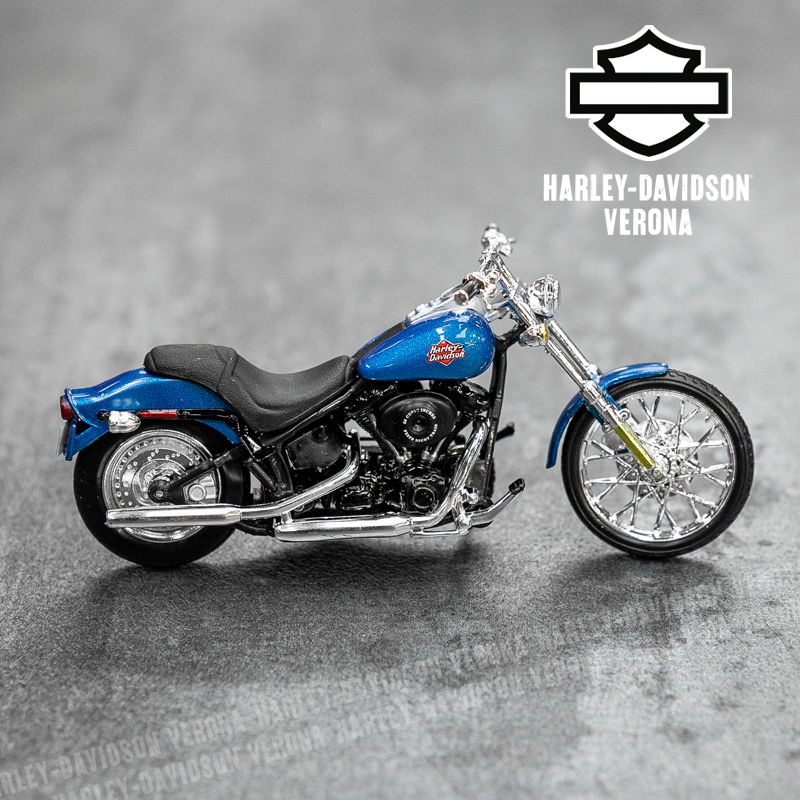 Modellino Harley-Davidson® FXSTB Night Train 2002